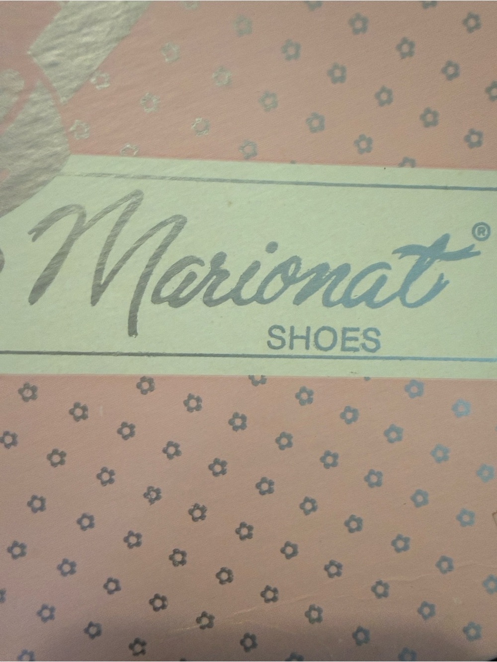 Marionat Women's White Ivory Pointed-Toe Satin Sheen Pump Size 8.5M Dyeable. - Picture 13 of 14